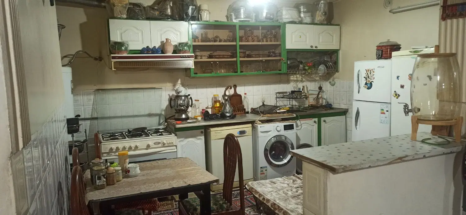 اجاره ۱۳۰ متری راه مشترک طبقه سوم