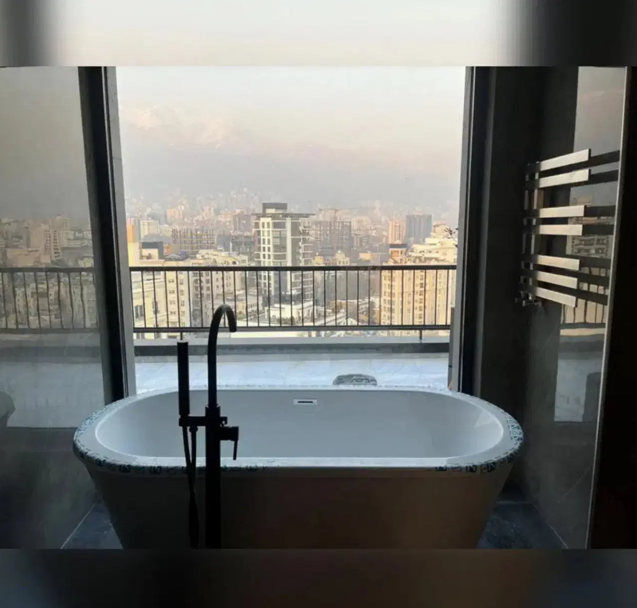 ۱۴۵متر۳خواب خوش نقشه نوسازسازنده بنام (شریعتی قبا)