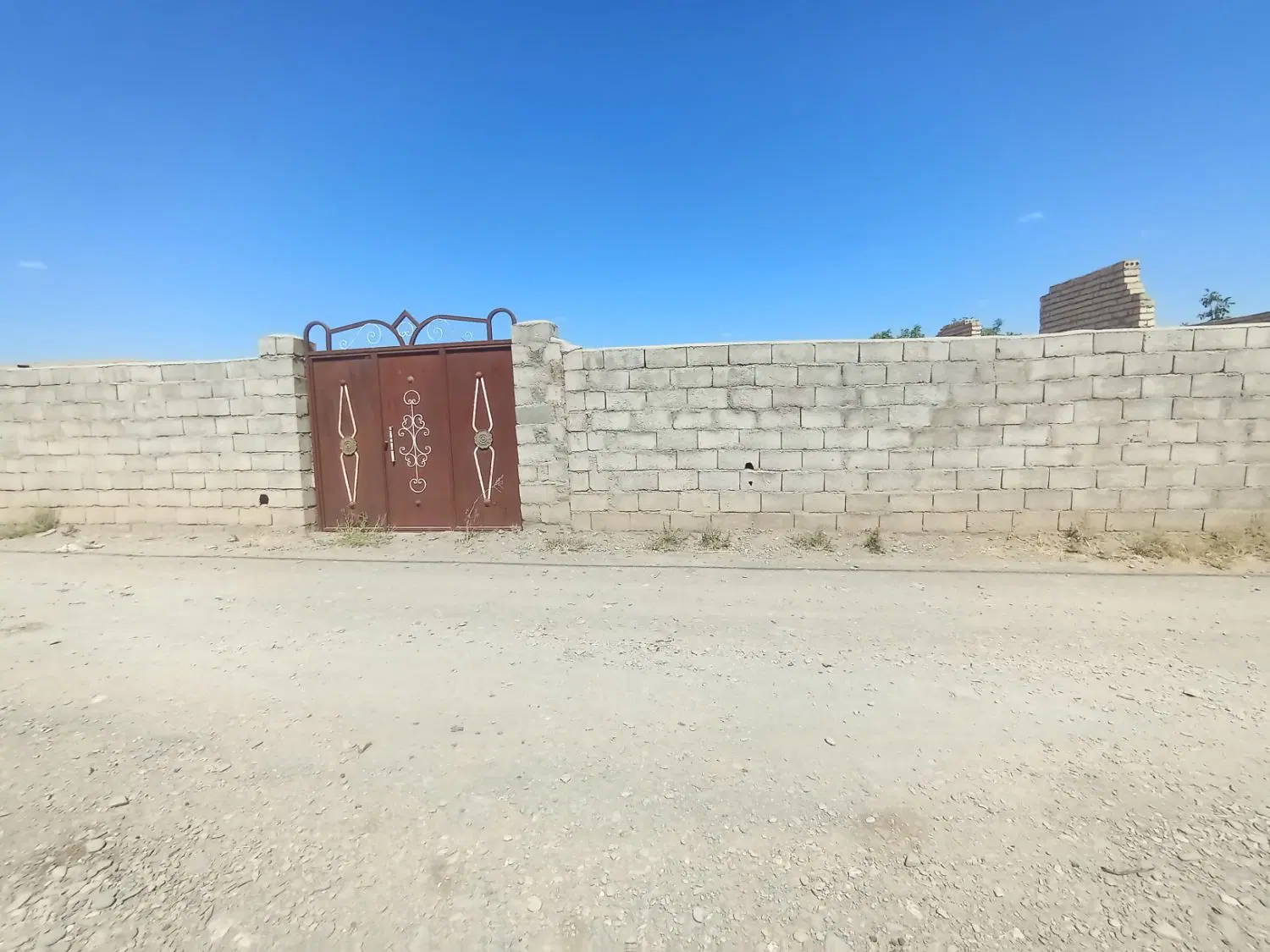 زمین ۴۰۰ متری