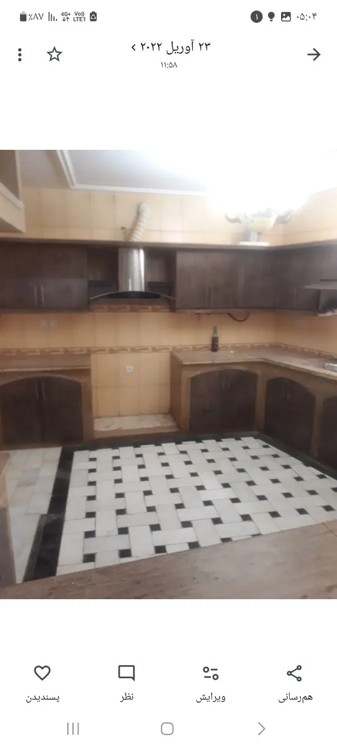 واحد مسکونی و یک سوئیت نیمه ساز