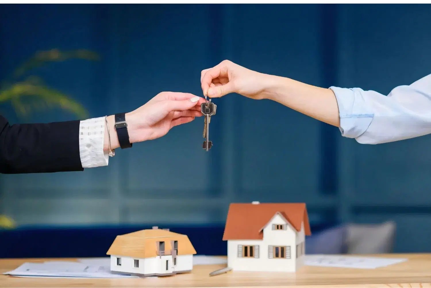پیشفروس واحد در بلوار استقلال