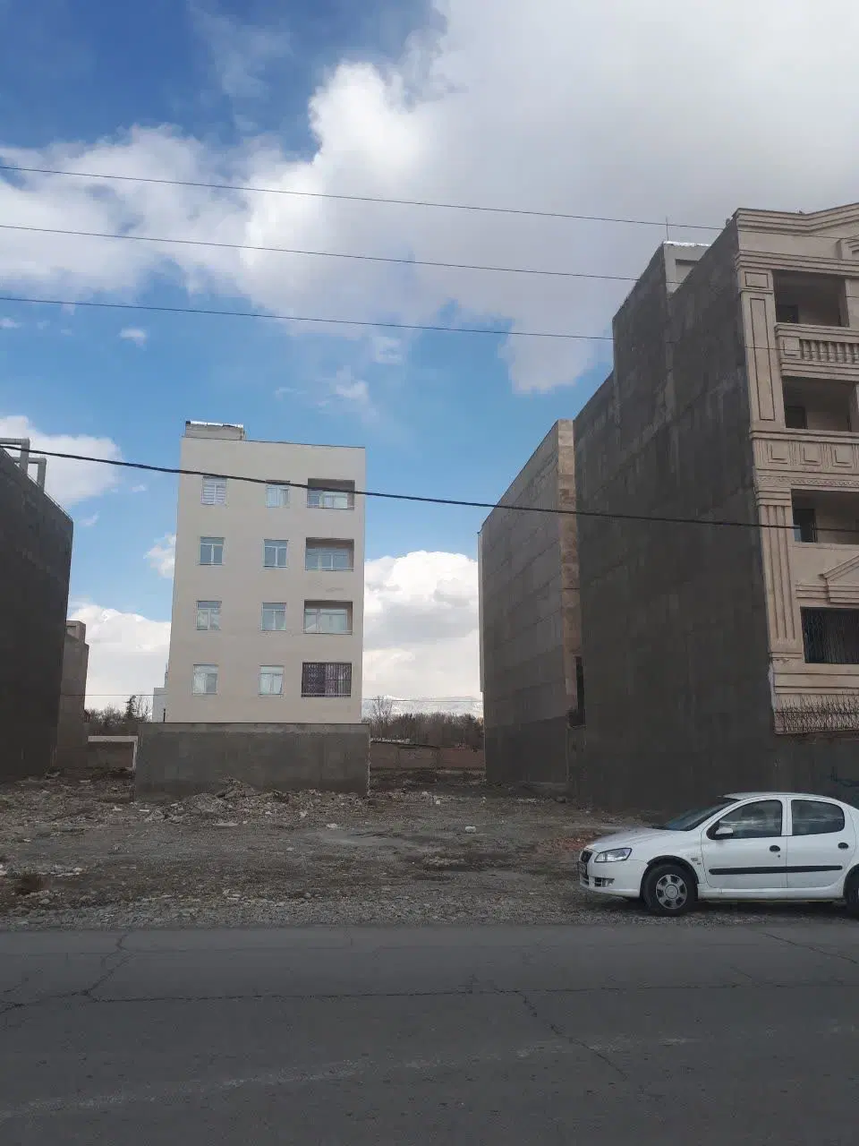 زمین ۲۶۰ متری، بر خیابان شهید قدیمی
