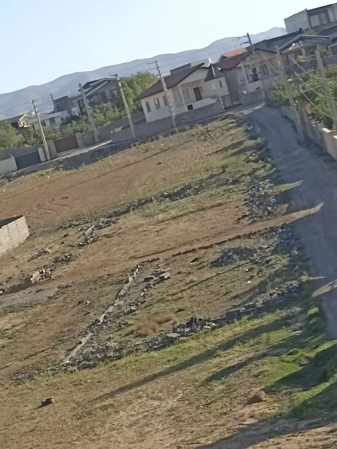 زمین 600 متر