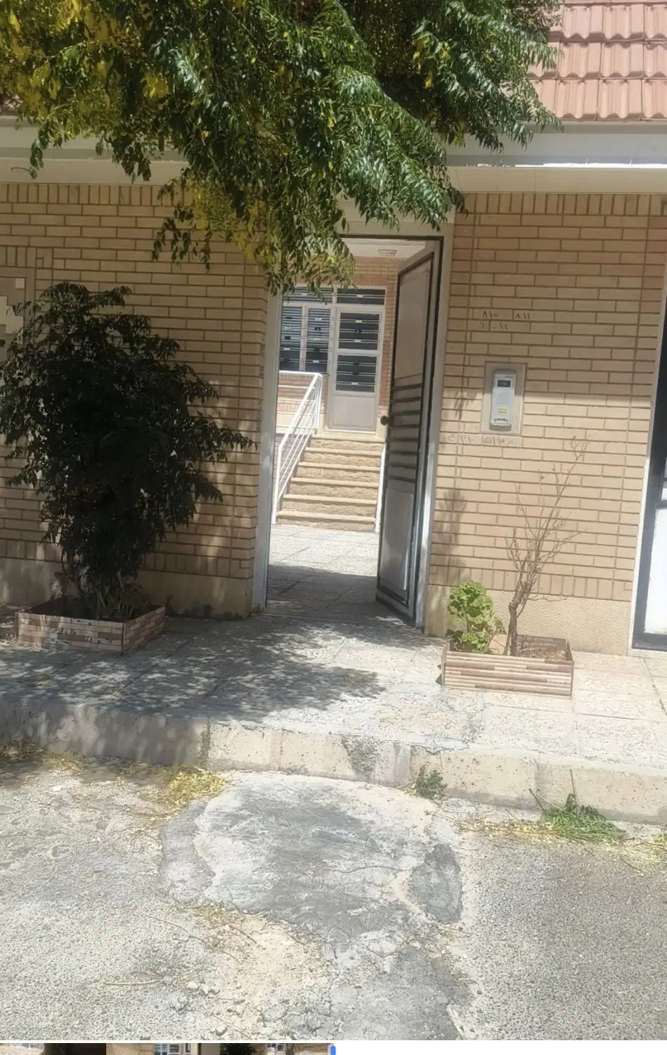 ویلایی سه خواب با حیاط اختصاصی سند تک برگ ملکی