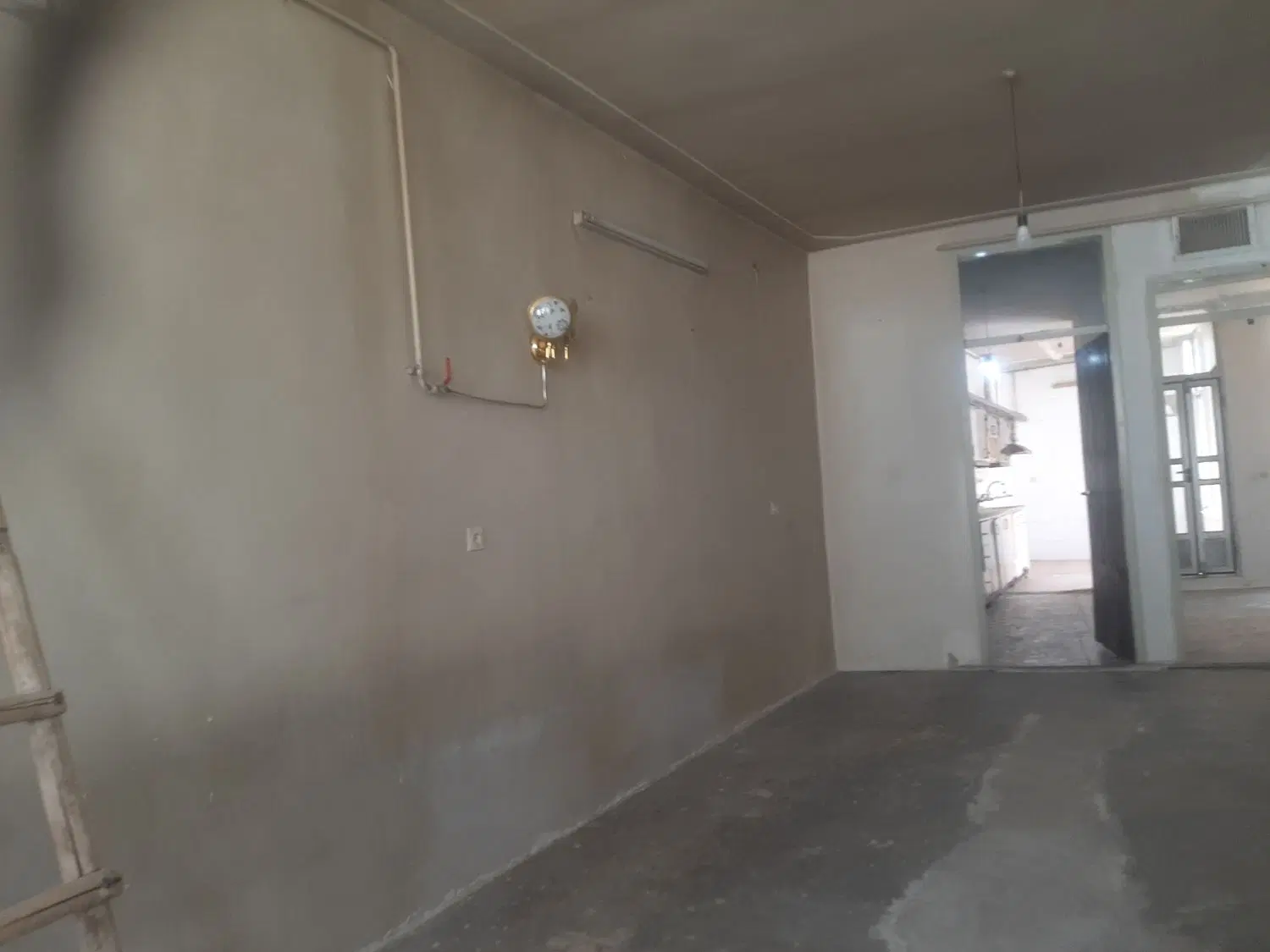 خانه تاجگذاری کوچه امینی پشت ساسان تاکسی