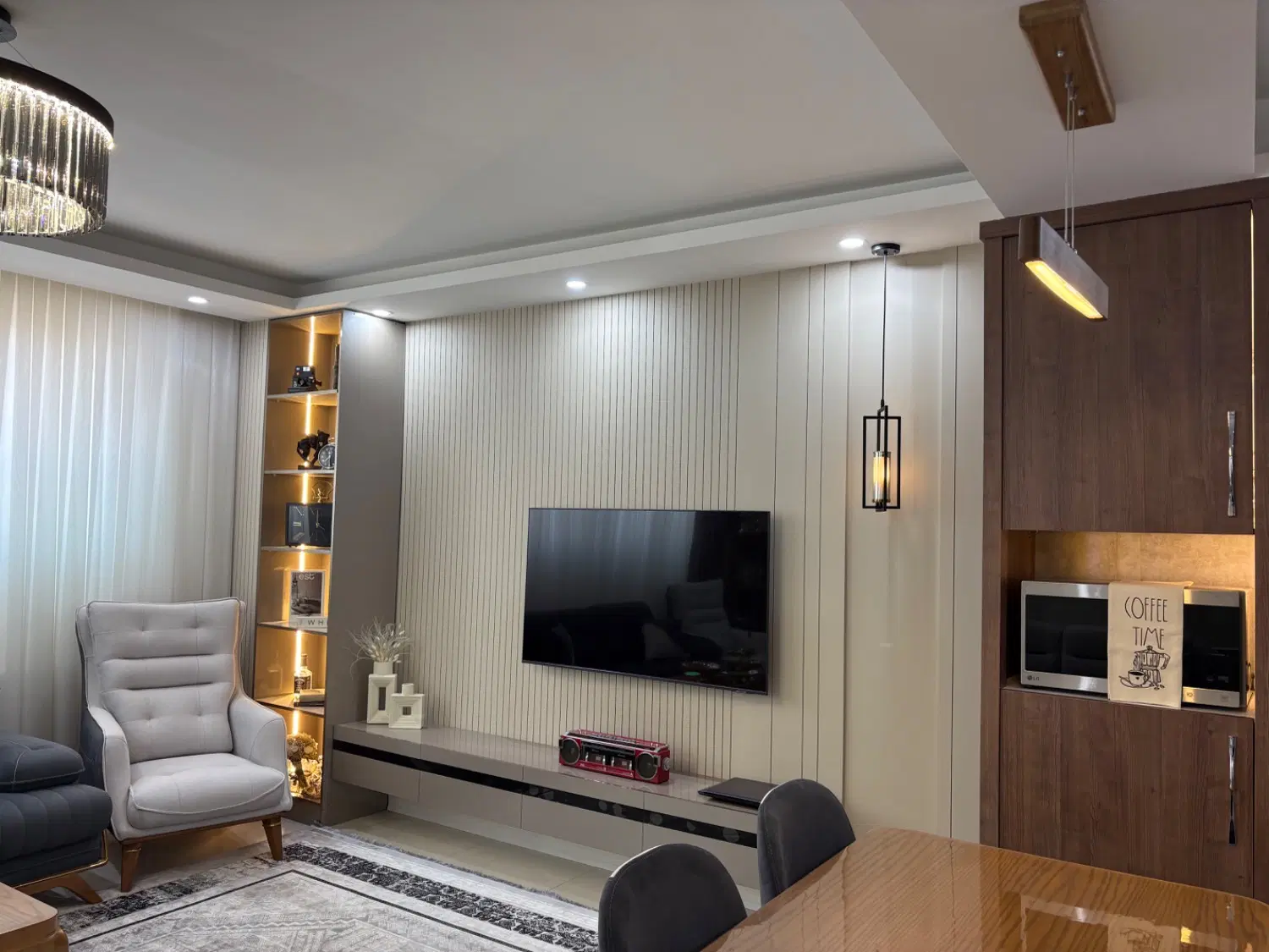 آپارتمان ۸۵متری شیک دو خواب