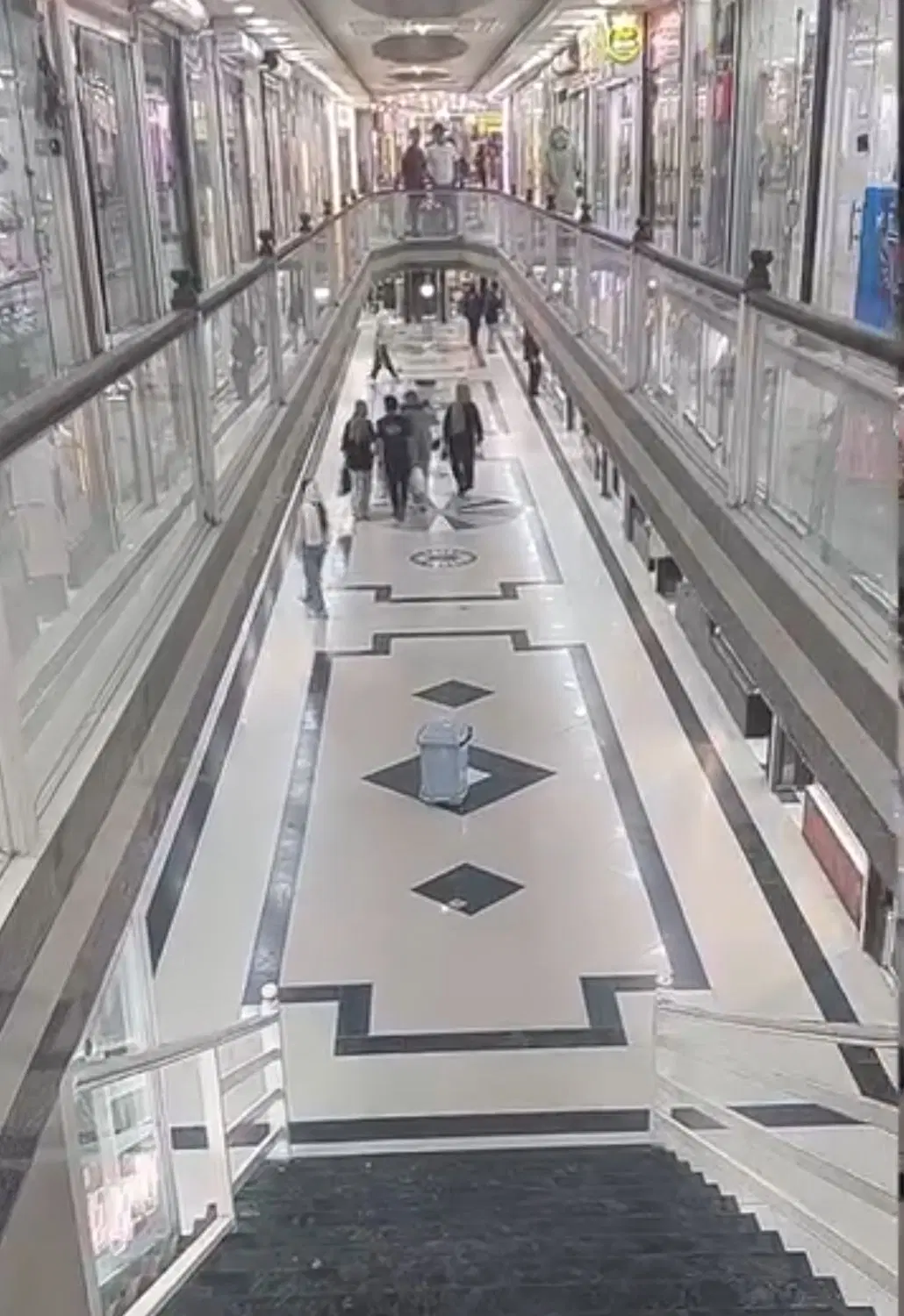 فروش مغازه پاساژ نادر با موقعیت مناسب