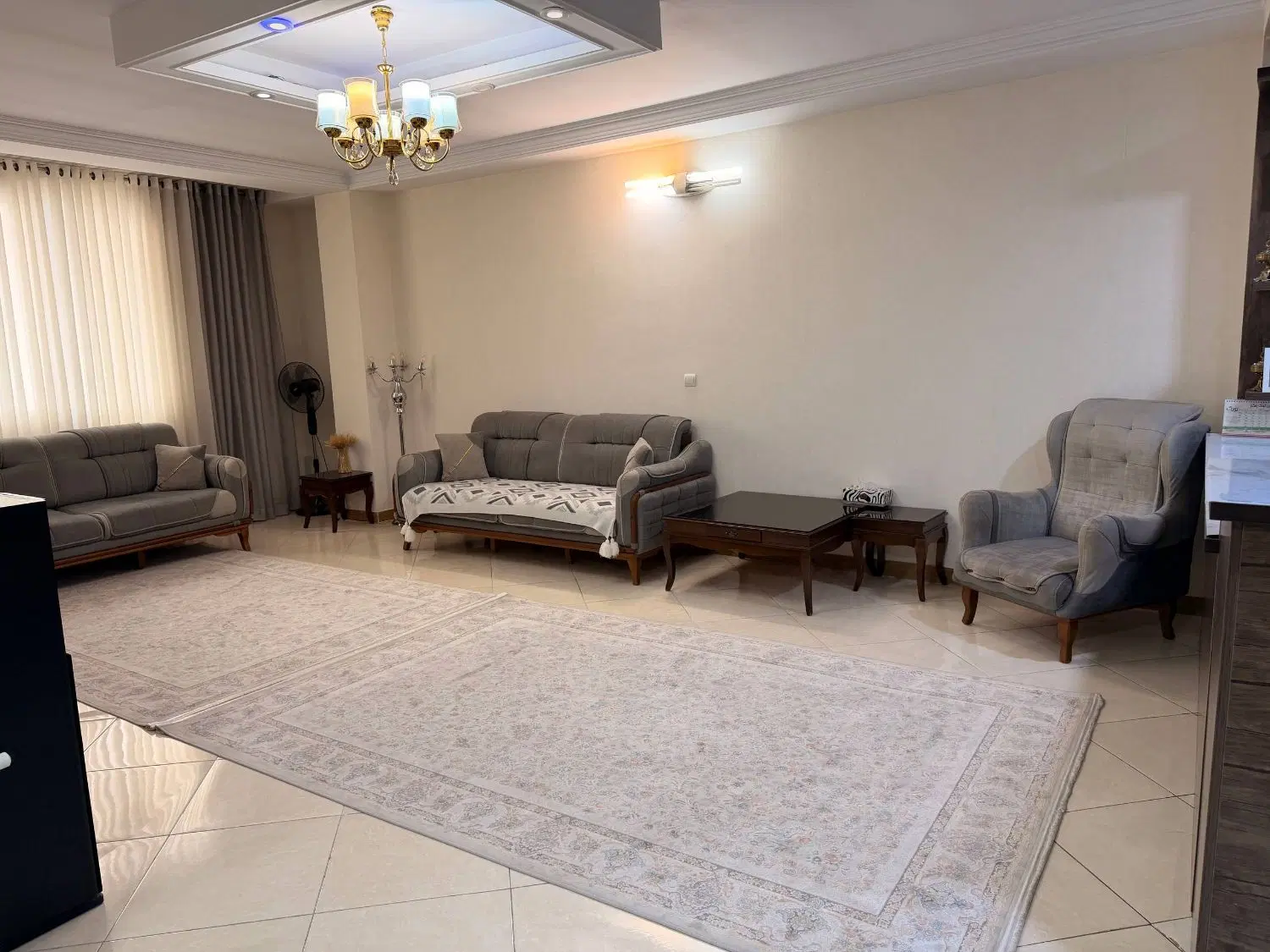 فروش آپارتمان ۹۰ متری