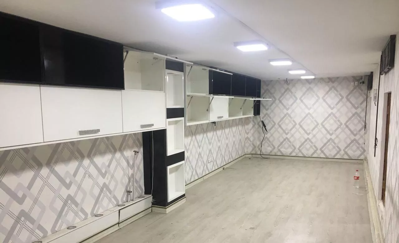 فروش مغازه ۲۱۰ متری گز برخوار
