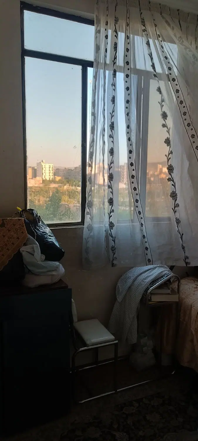 آپارتمان۷۰متری غرق نور