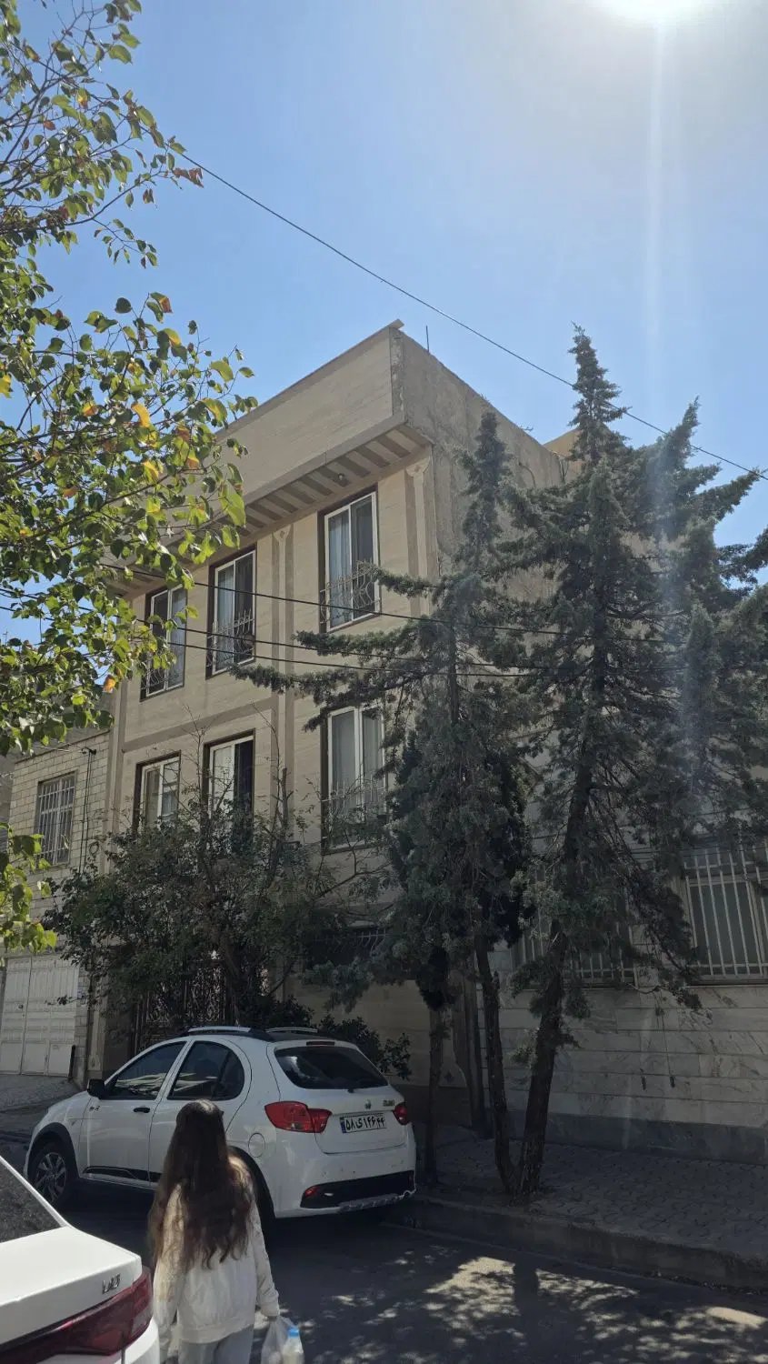 مستغلات.کلنگی.ویلایی.۲۰۸ متری. هوانیروز