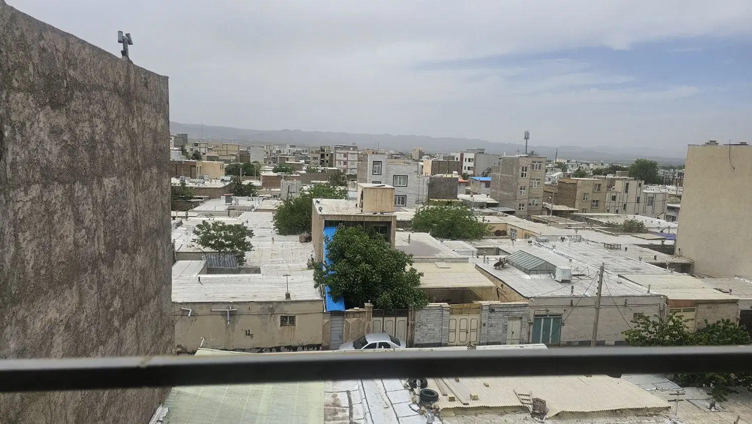 واحد ۷۰ متری لوکس
