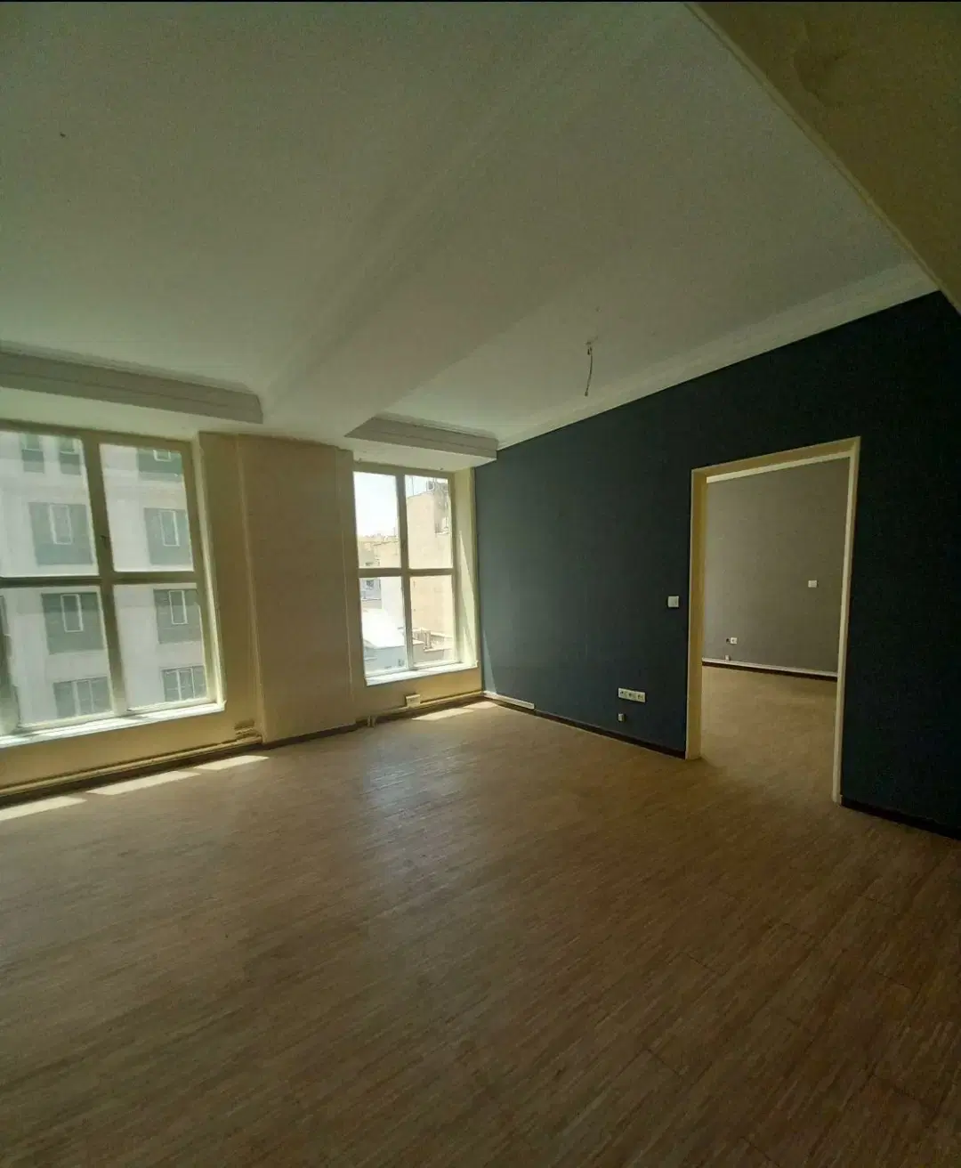 آپارتمان اداری تاپ لوکیشن