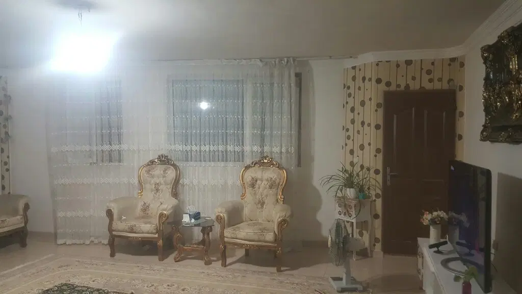 ۱۰۰ متری مجتمع بهداشت روبروی دانشگاه آزاد