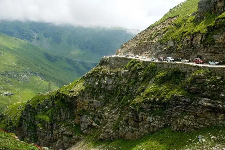 زمین ۳۵۰ متری