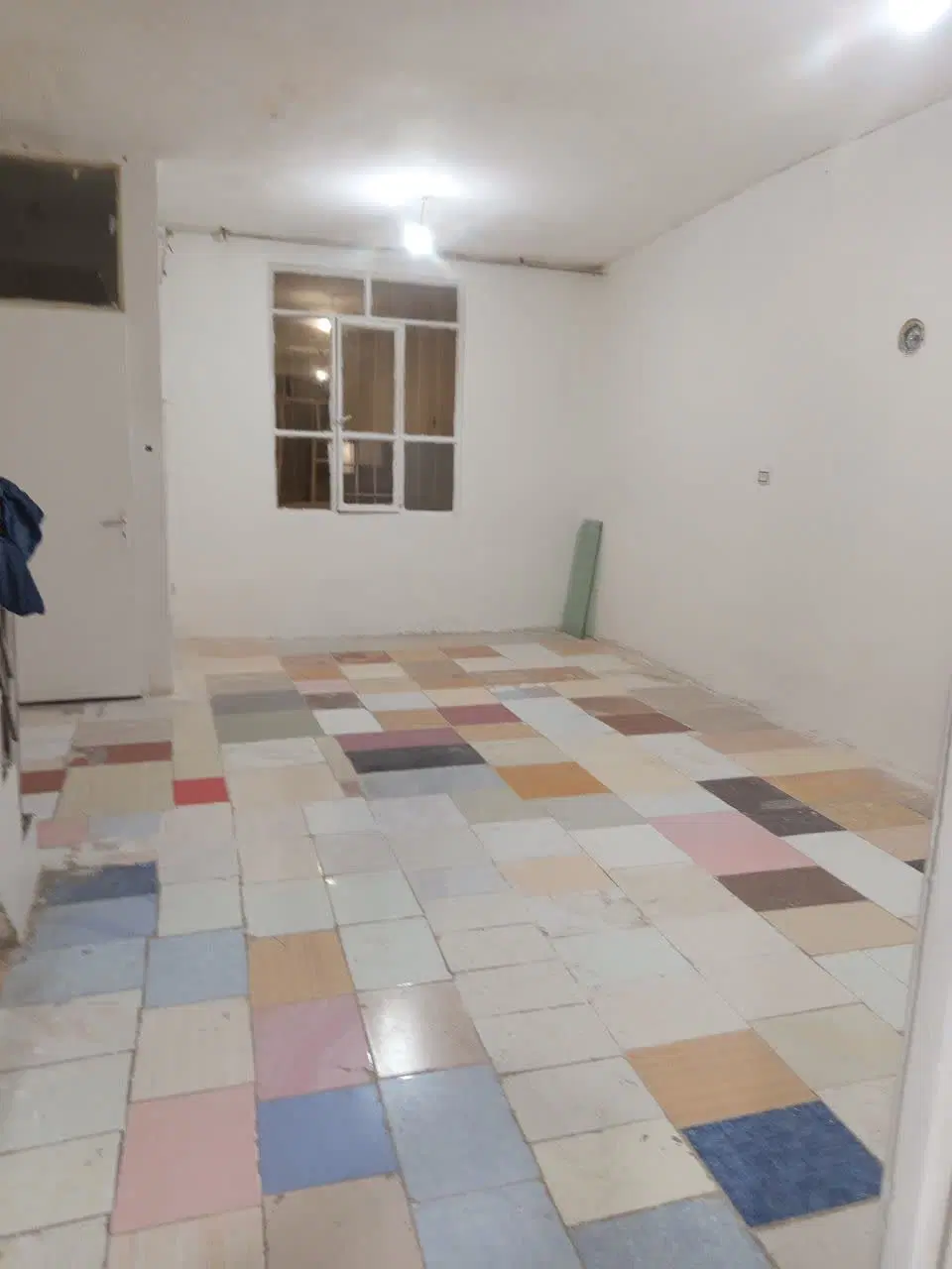 ۷۰ متری دربست با سالن بزرگ و آشپزخانه بزرگ