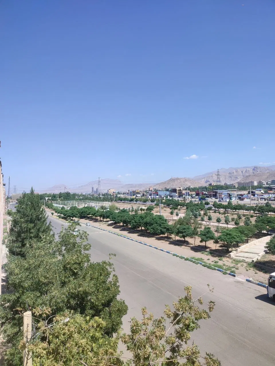 آپارتمان در خیابان اصلی ۲۵متری