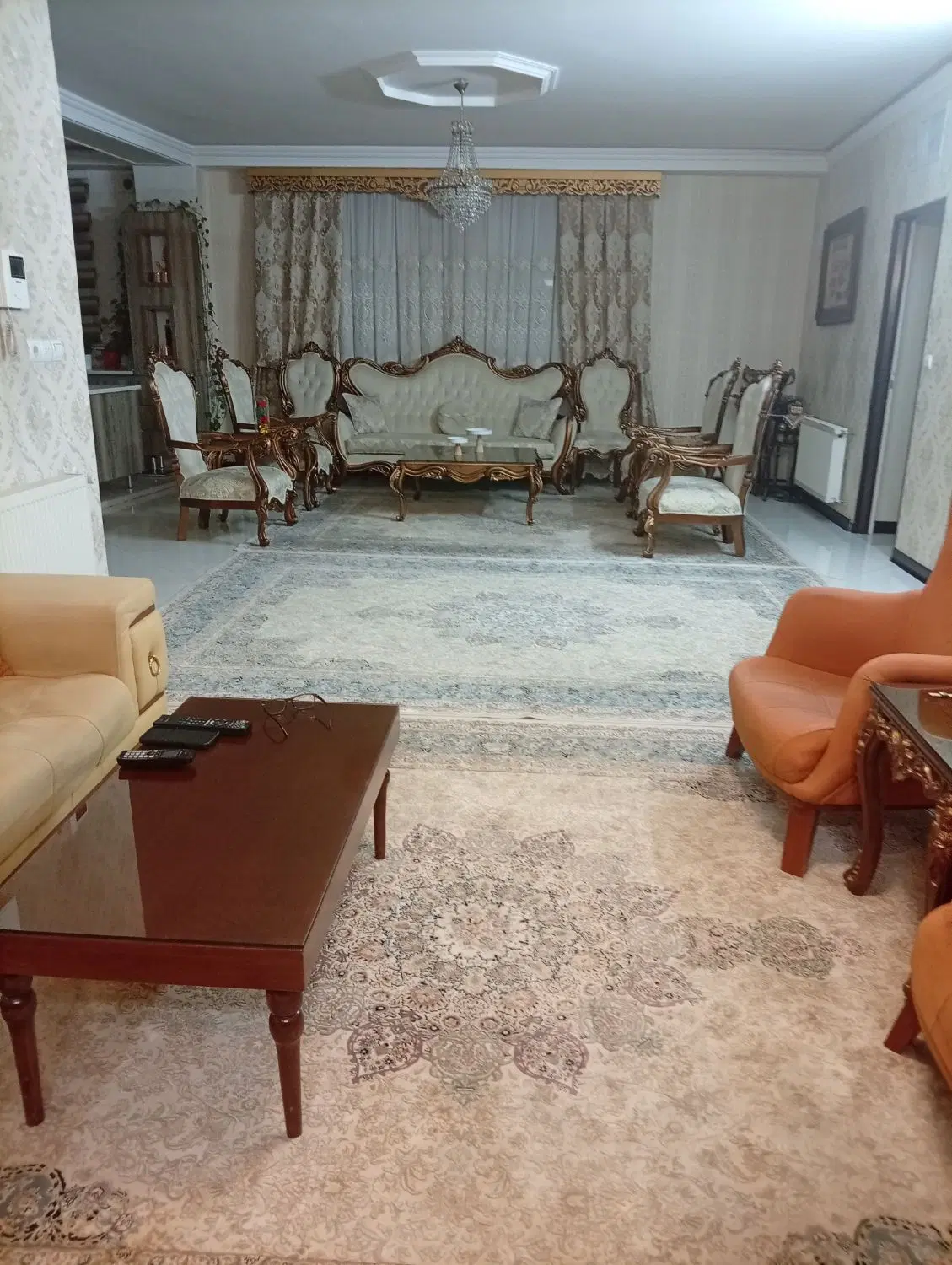 آپارتمان ۱۳۰ متری