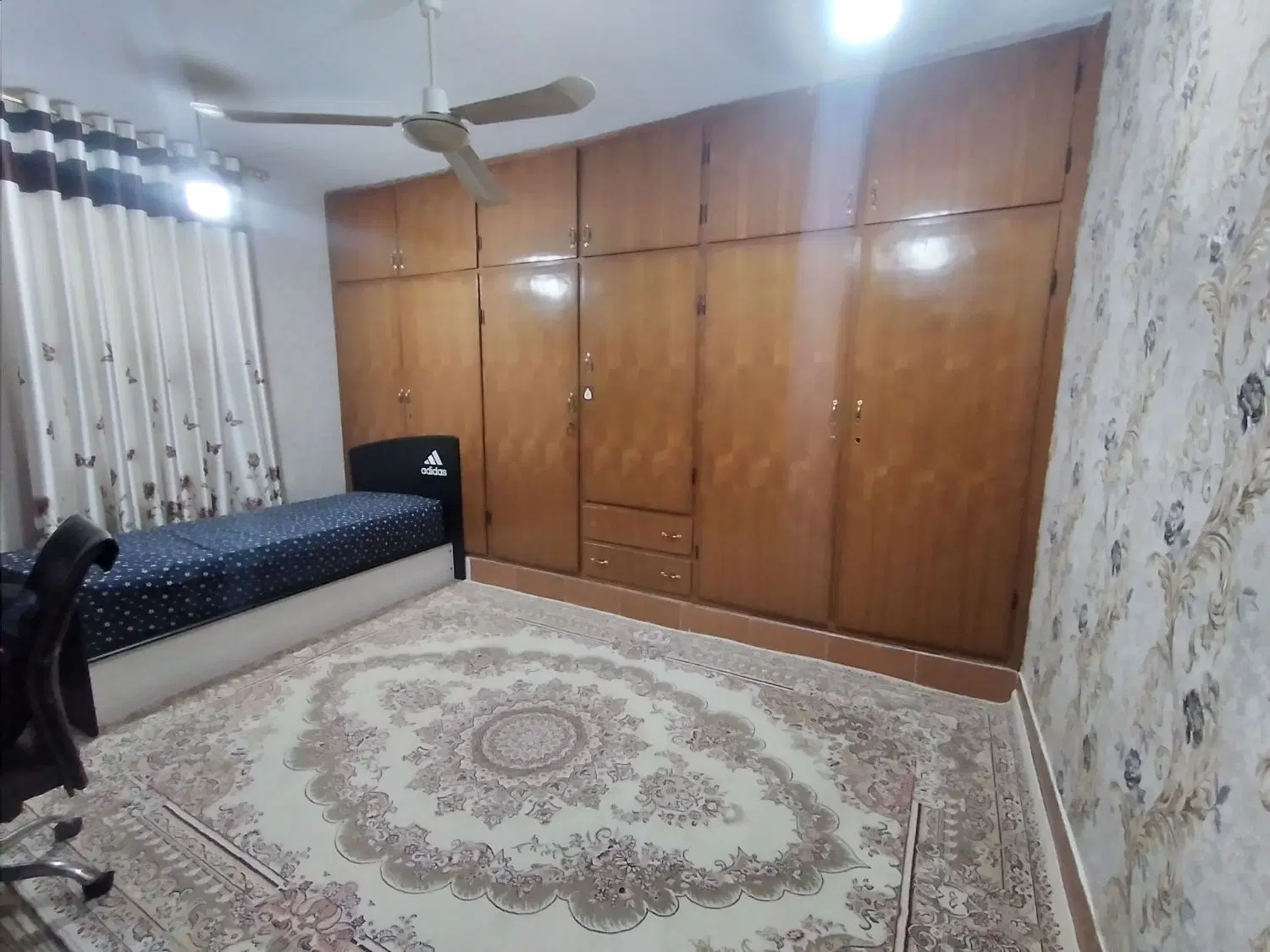 فروش خانه ویلایی کلگه خیابان نقاش تخفیف پای معامله