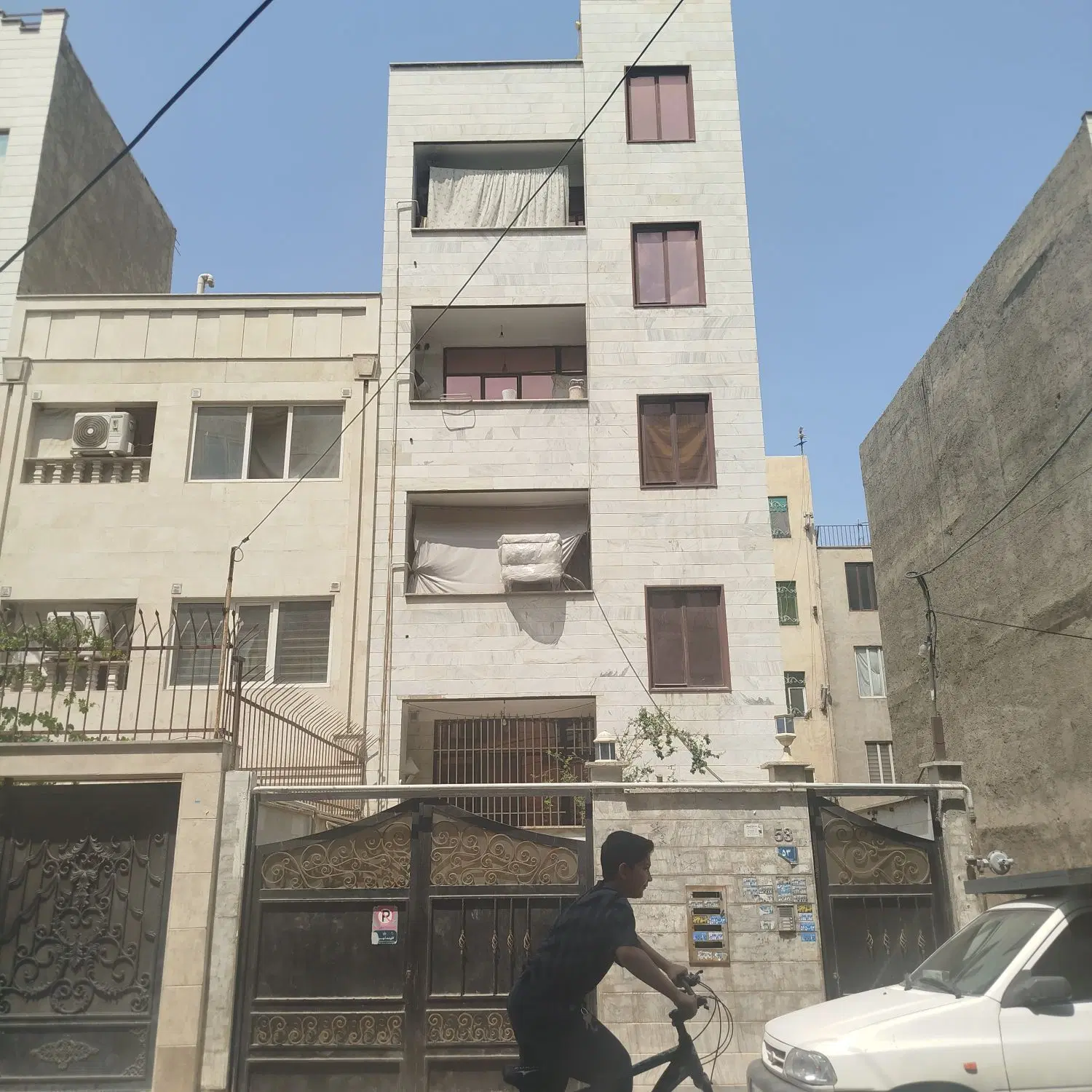 اجاره آپارتمان حیاط دار