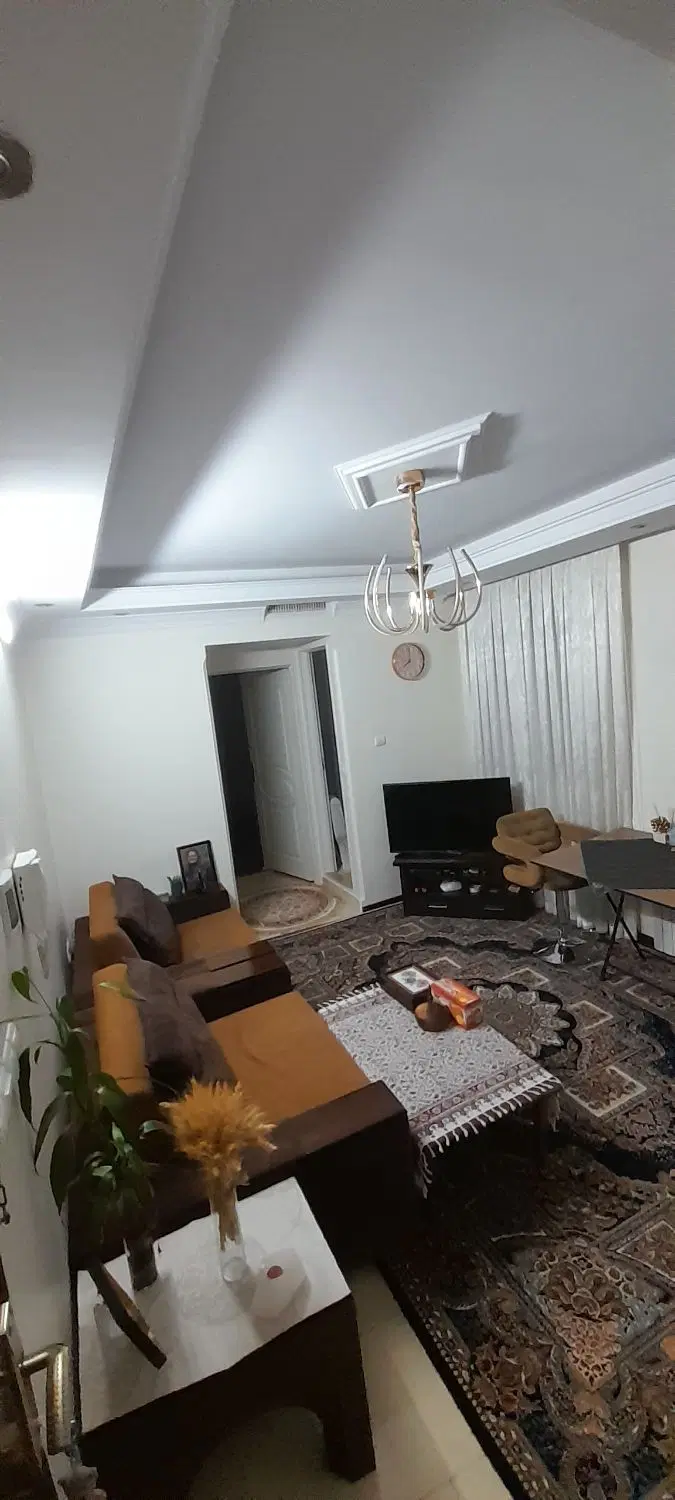 ۳۷متری خیابان آقابالازاده