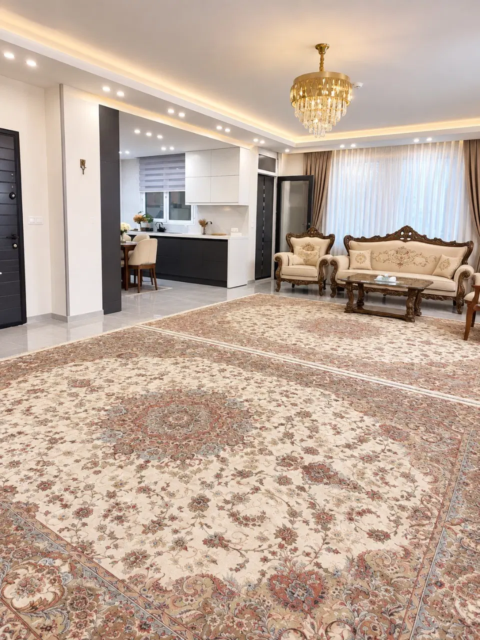تک واحدی نوساز  _145متر رو به آفتاب_ خیابان عطار