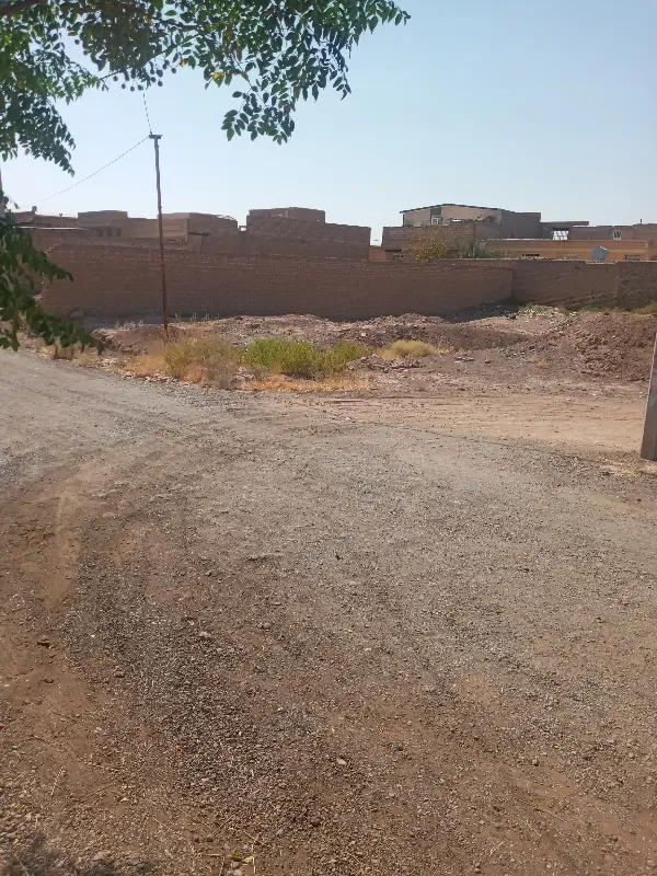 زمین فروشی