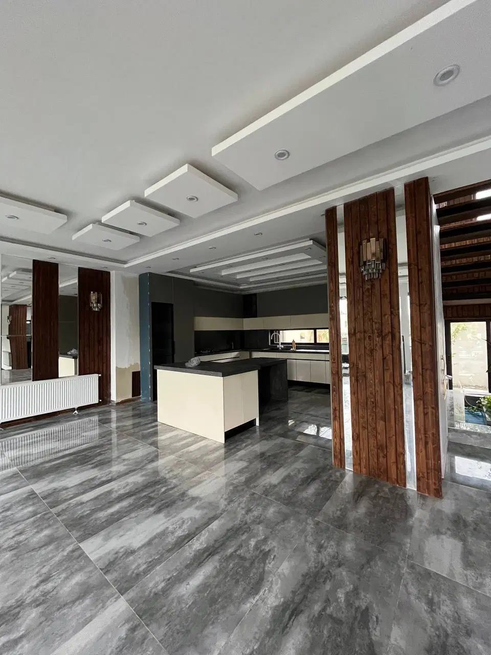 استخر4فصل تراس بزرگ ویوابدی