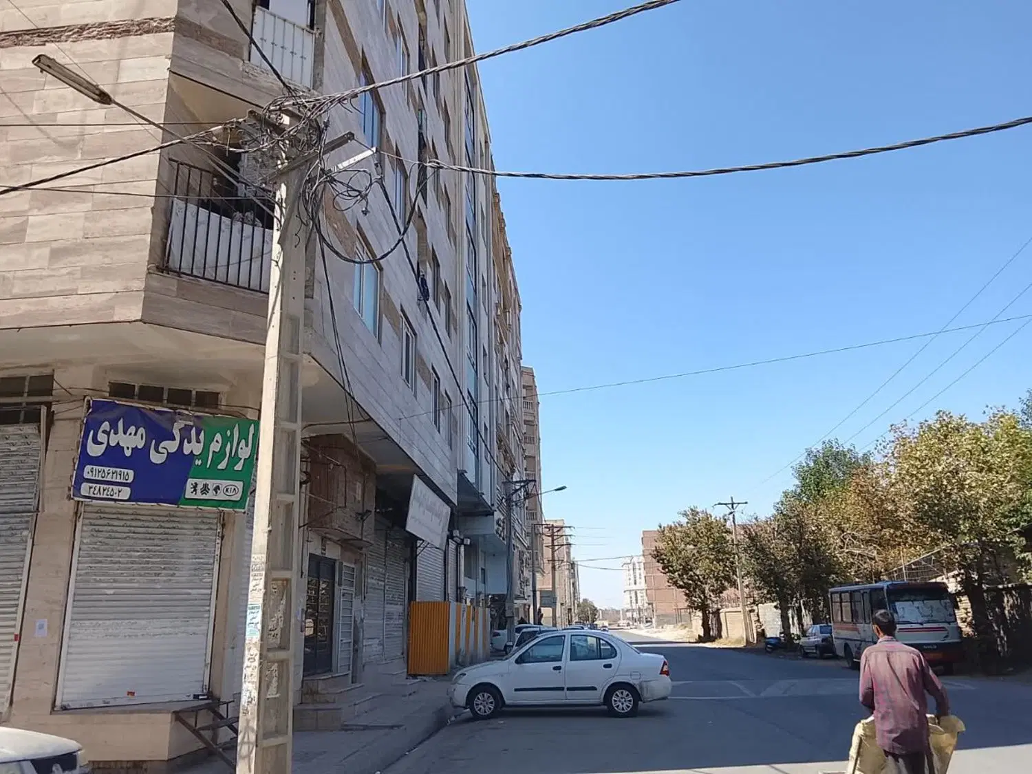 آپارتمان ۱۴۰متری خرمدشت