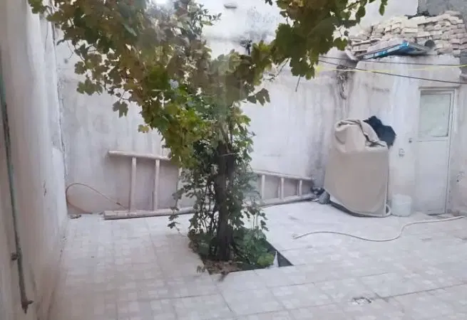 ۱۲۶مترویلایی ۸۵مترزیربنادر۱طبقه قابل سکونت از همکف