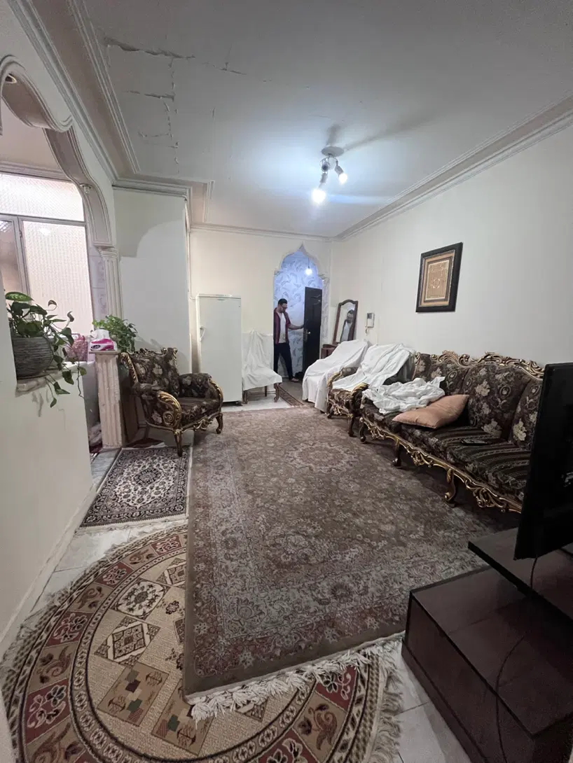 ۵۱متر ۱خواب پارکینگ انباری بالکن آلاله شرقی