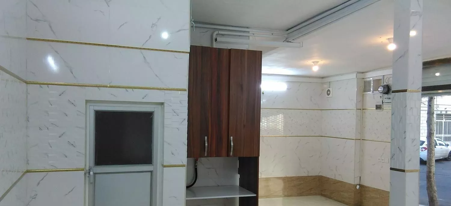 2 باب تجاری و 2 واحد مسکونی یکجا فروش یا اجاره