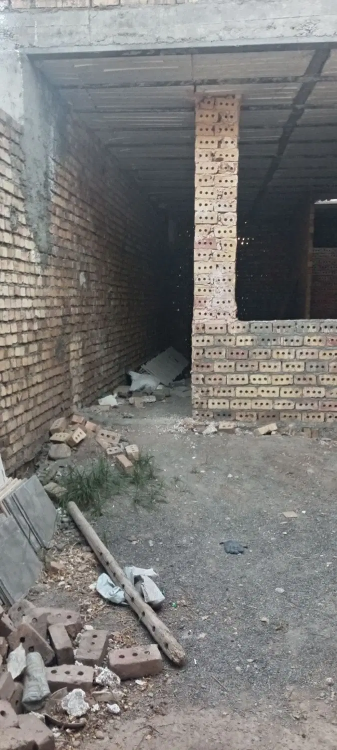 خانه نیم ساز