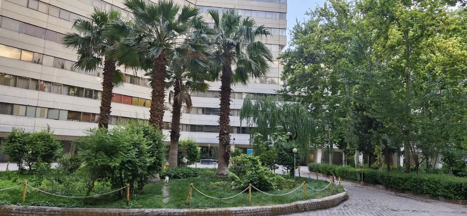آپارتمان .۴ خوابه اکباتان .
