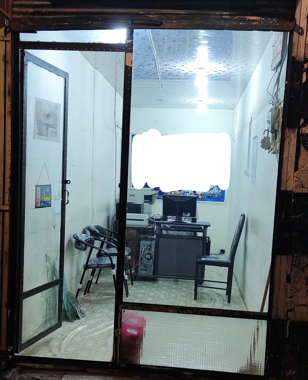 اجاره مغازه ۱۲ متری خ نورالدینی