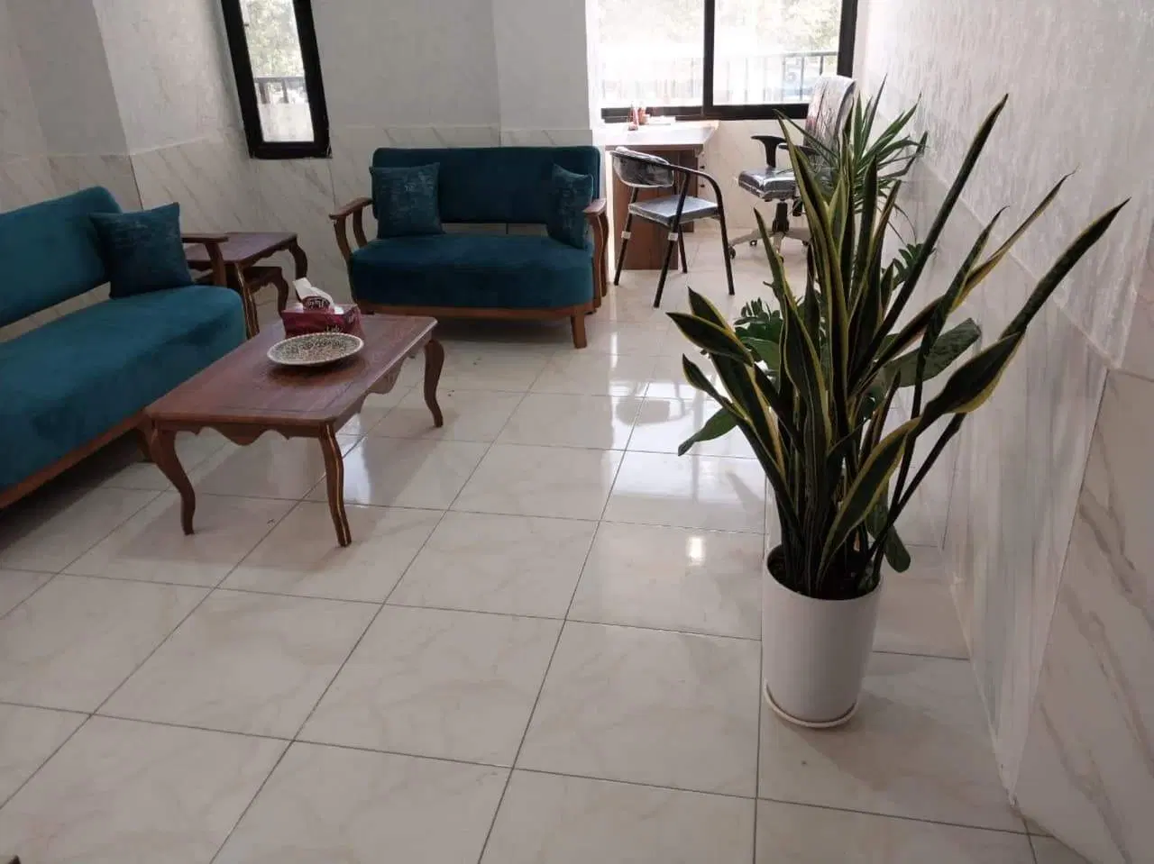 اجاره دفتر کار با موقعیت مکانی مناسب