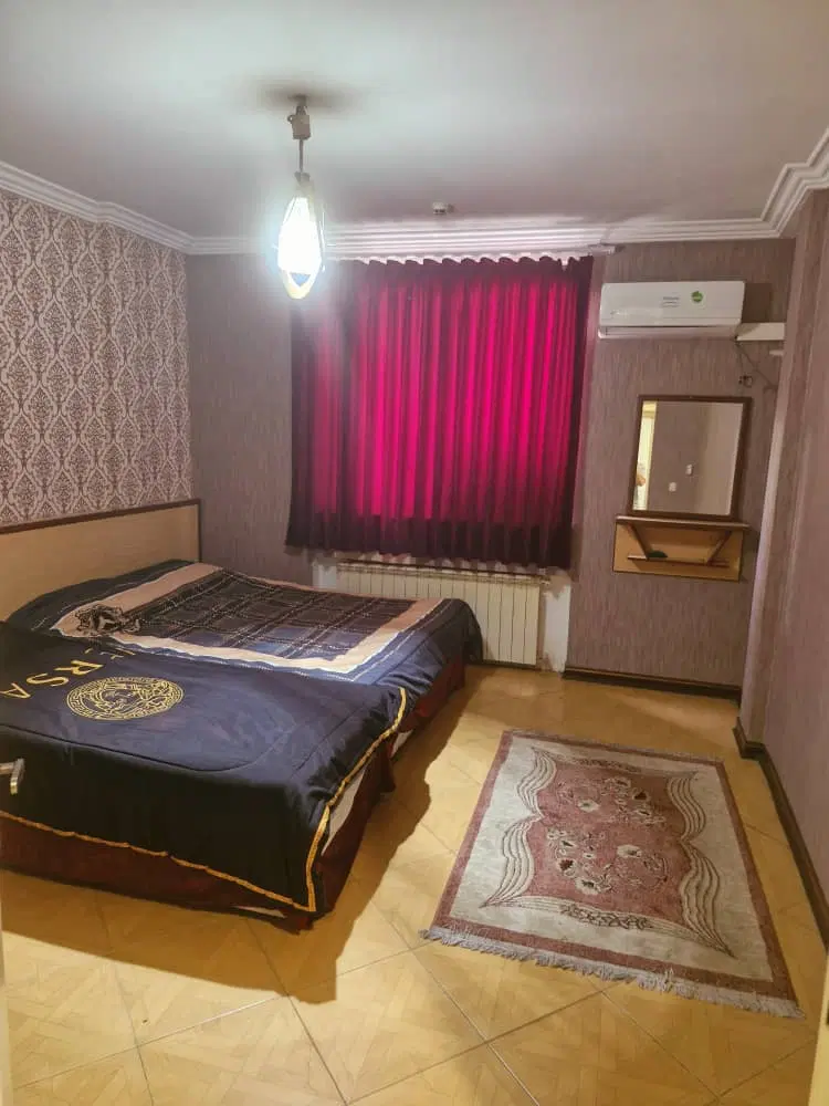 همخونه می‌خوام