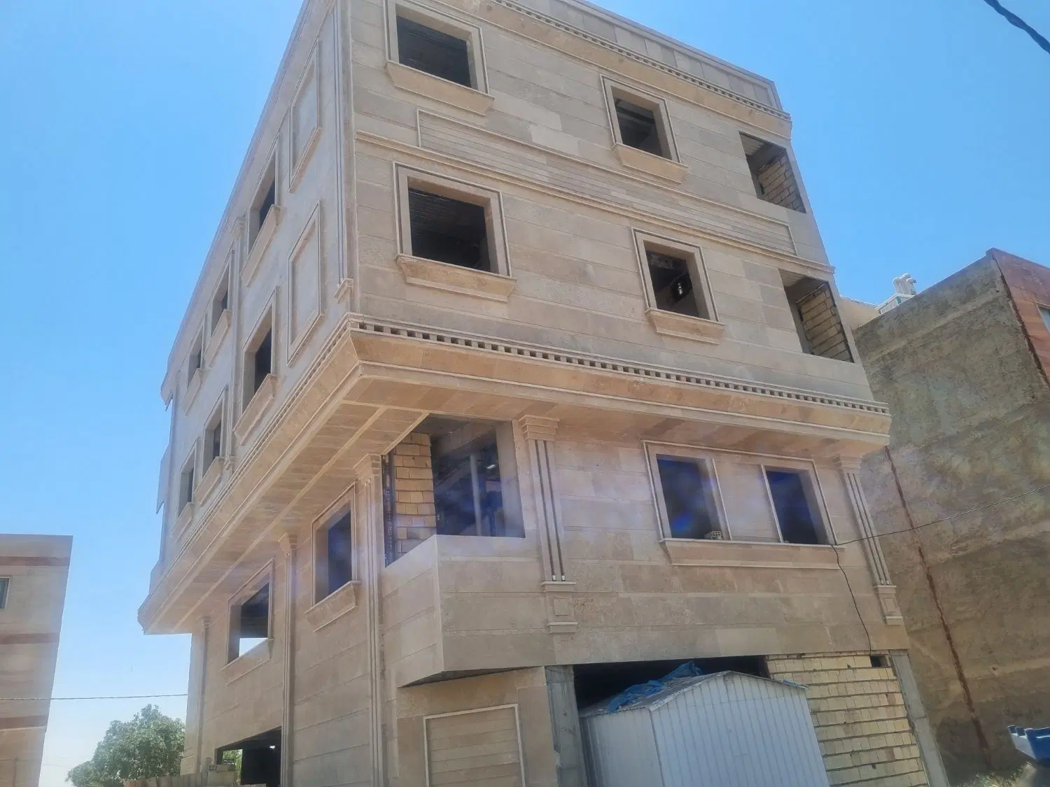آپارتمان ۹۰ متری نوساز دانش فاز یک سه بحر