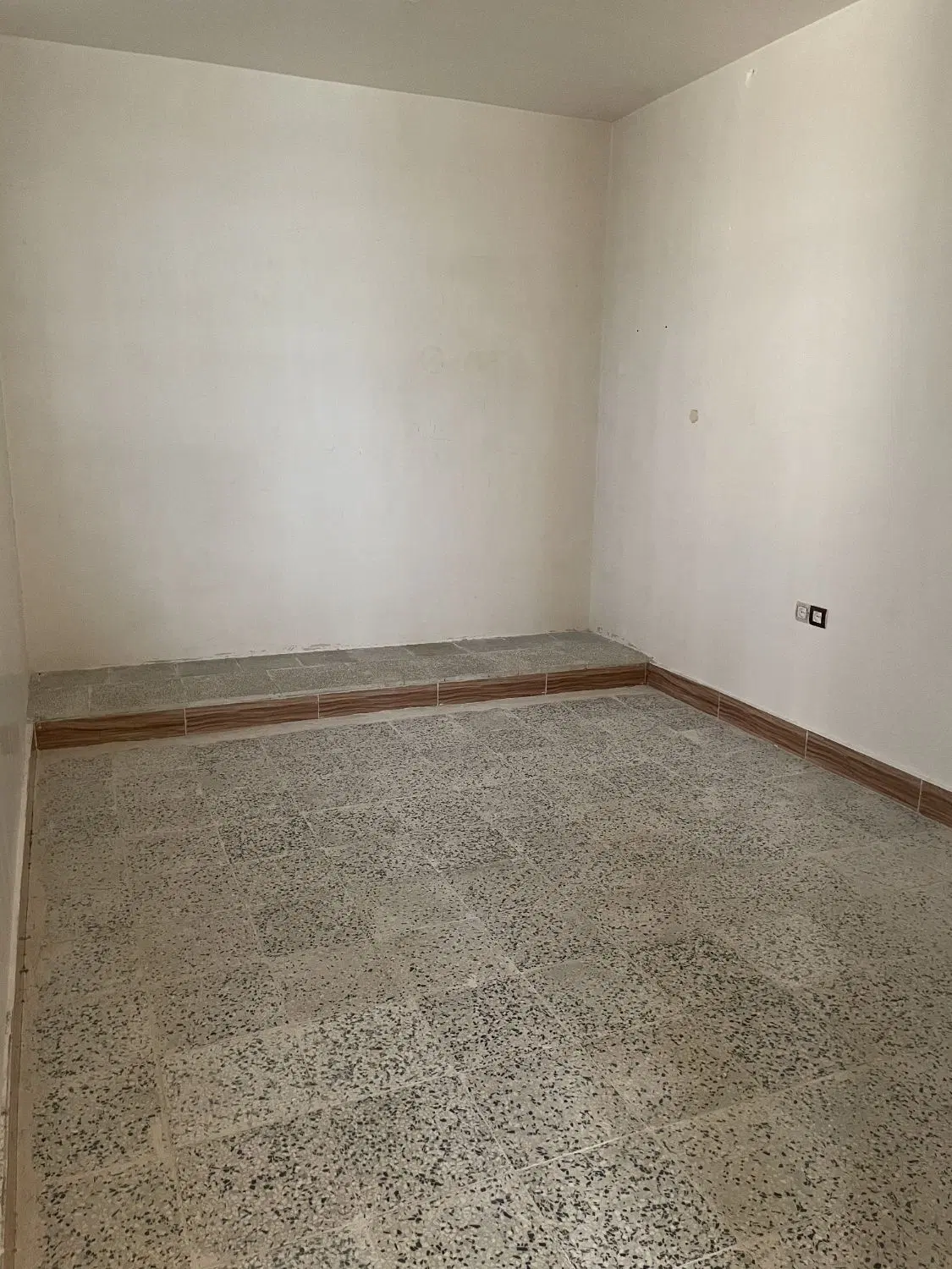 اجاره خانه شهرک دوکوهه(طبقه بالا)
