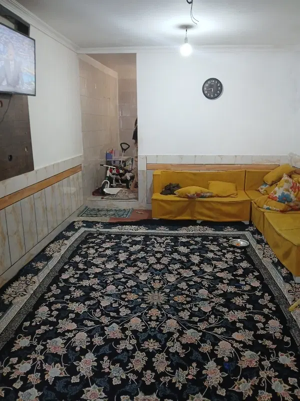 فروش طبقه بالا خیابان 25 رضوان