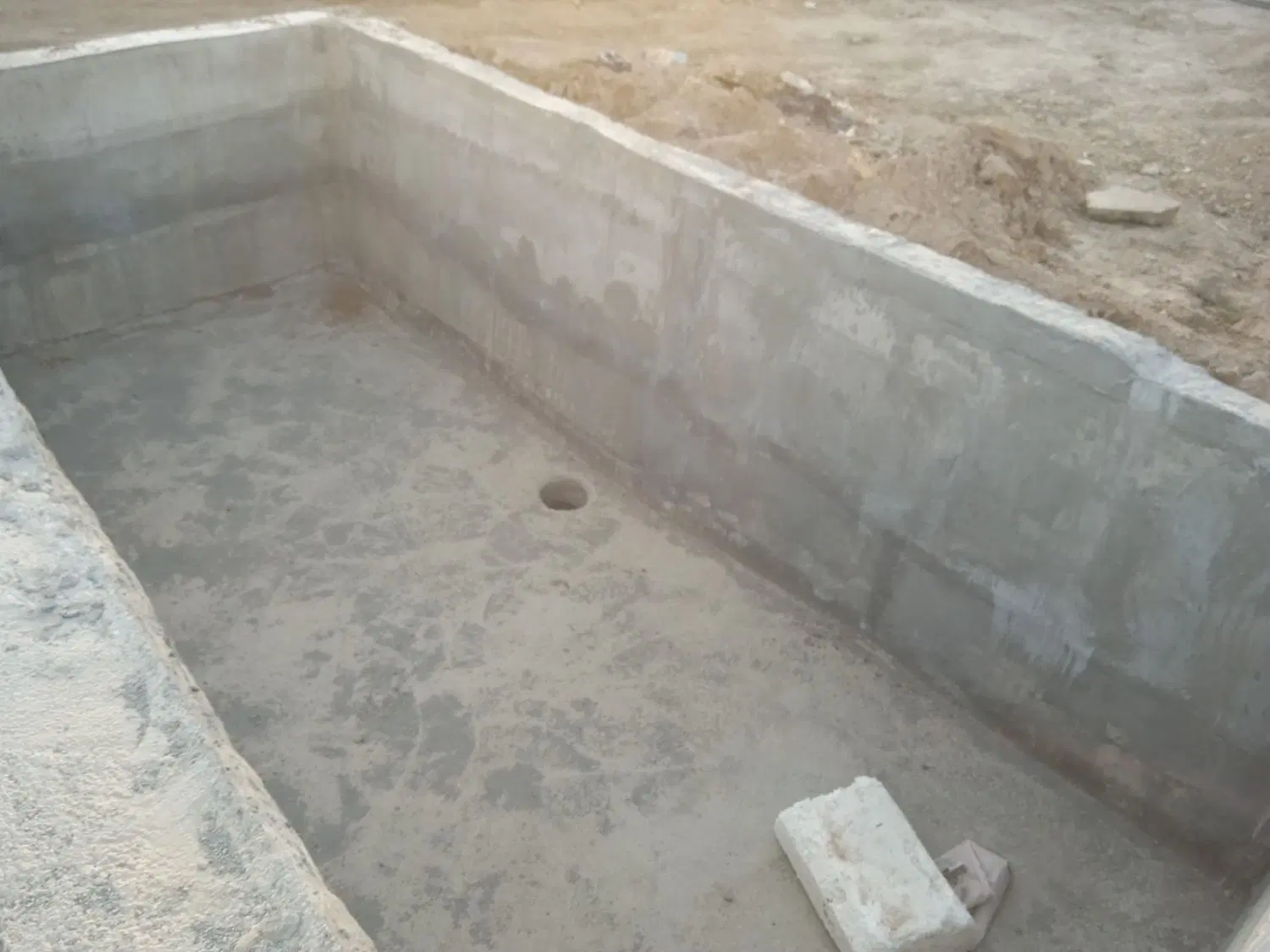 باغ 4ساله 1100متری