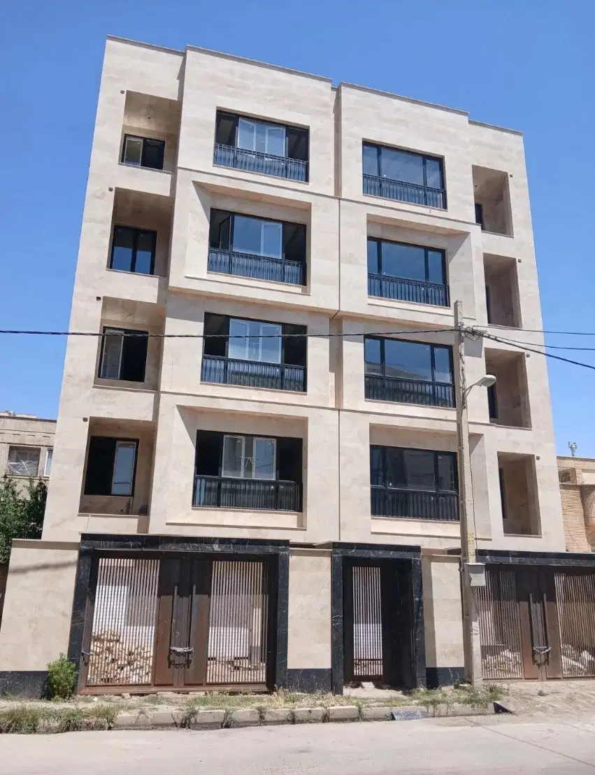 آپارتمان ۱۲۰متری فول امکانات واقع در قاسم اباد