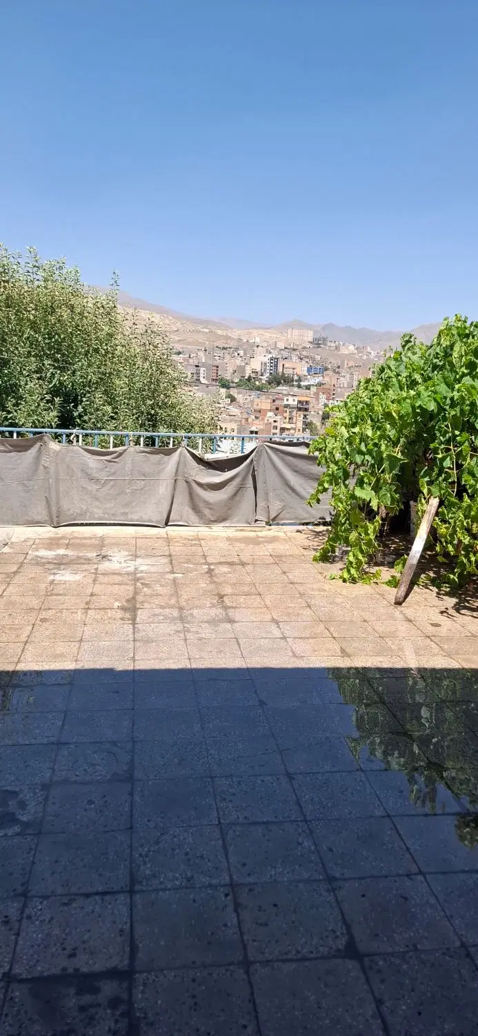 یک باب ملک فروشی ۲طبقه