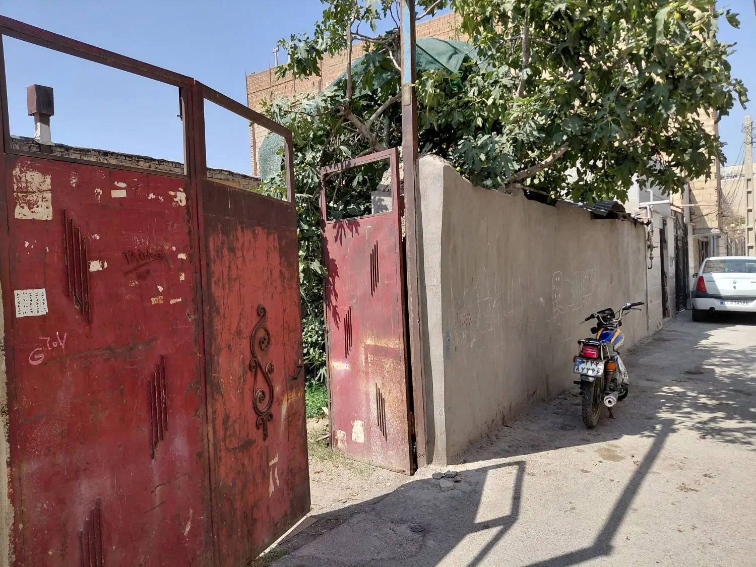خانه ویلایی ۲۲۰ متری