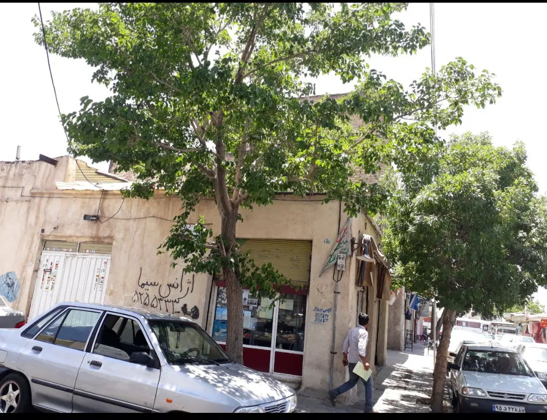 ویلای مغازه دار  اسلام آباد نبش ۱۲و۱۰