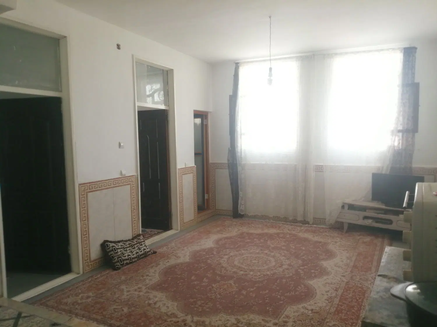 واحد مسکونی متراژ 62 متر دونبش نوساز شناژ اسکلت