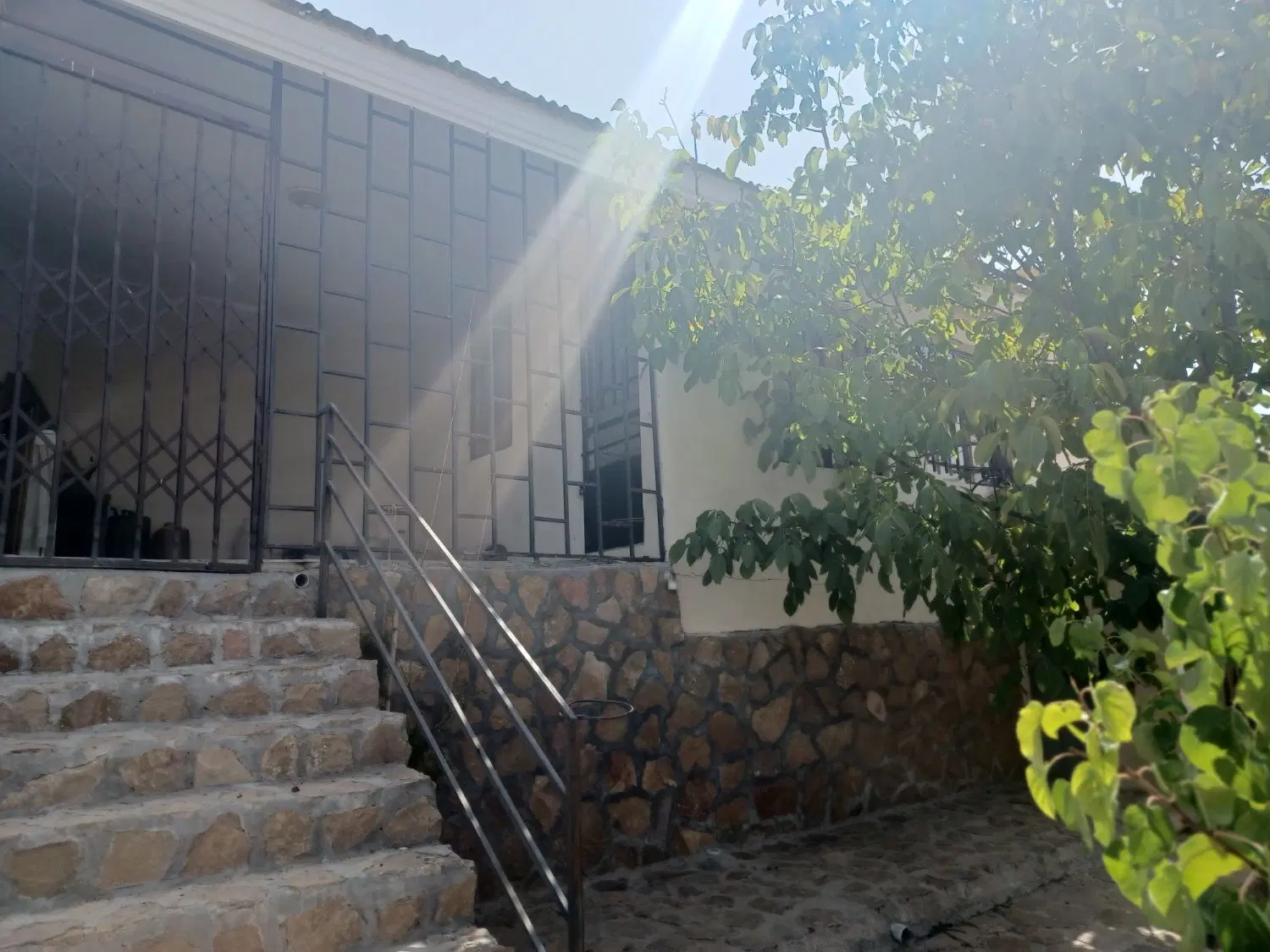 پانسیون برای دونفر دختردانشجو