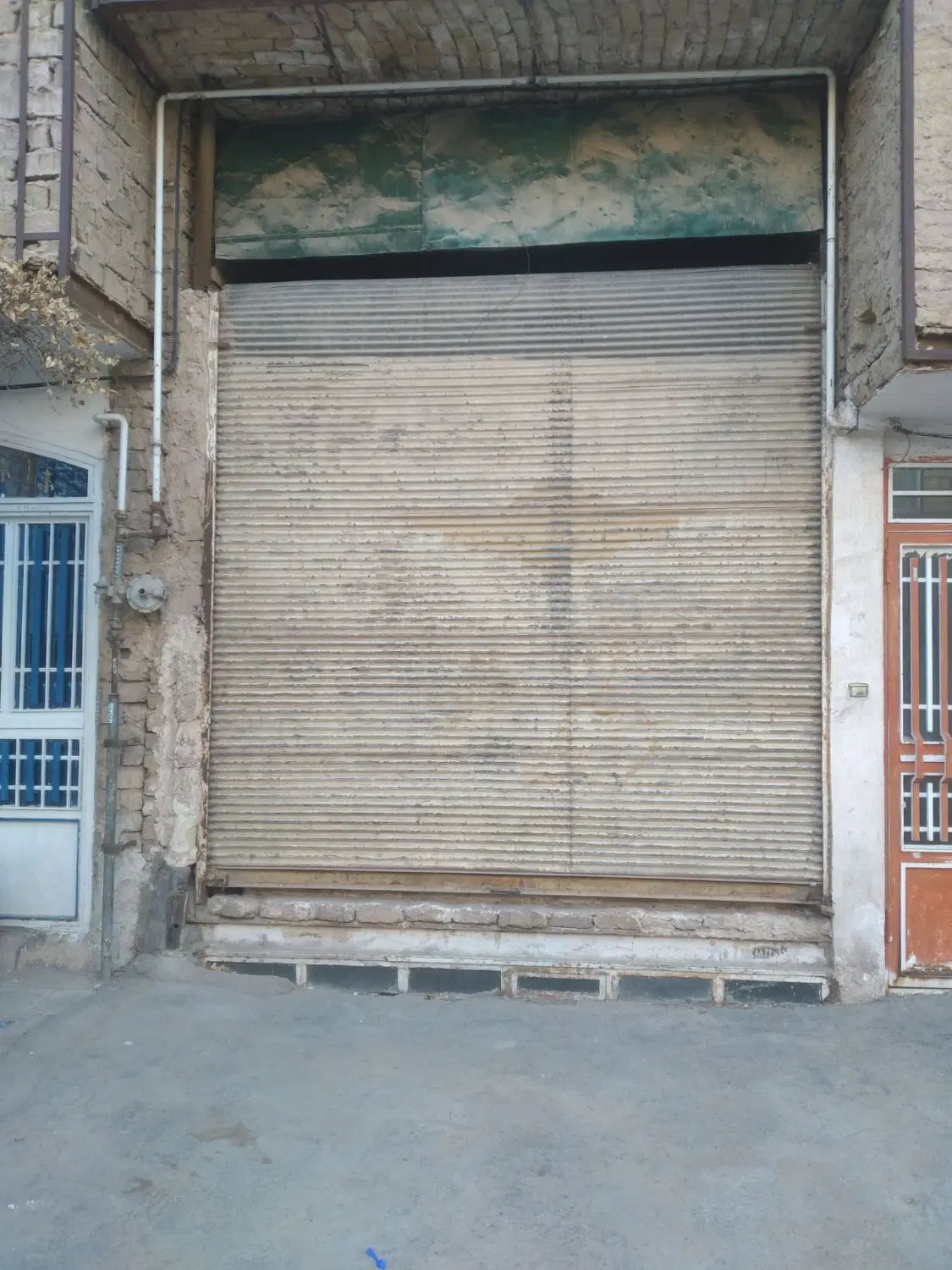 مغازه ۲۲ متر بلوار شادقلی خان