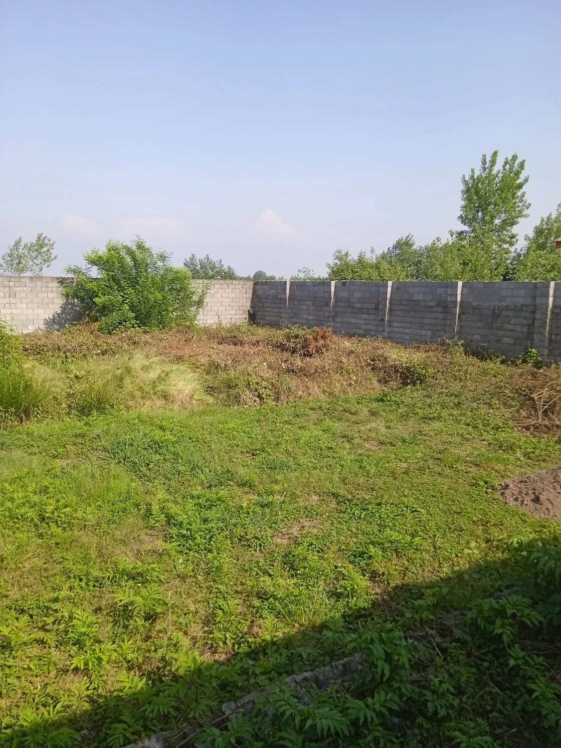 پیر بازار  ۵۸۰  متر مسکونی دو نبش فروشی