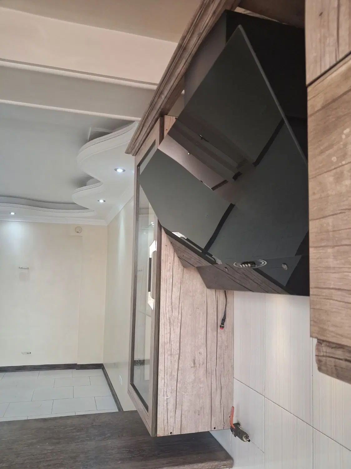 آپارتمان ۶۱ متری دو خوابه با پارکینگ اصلی